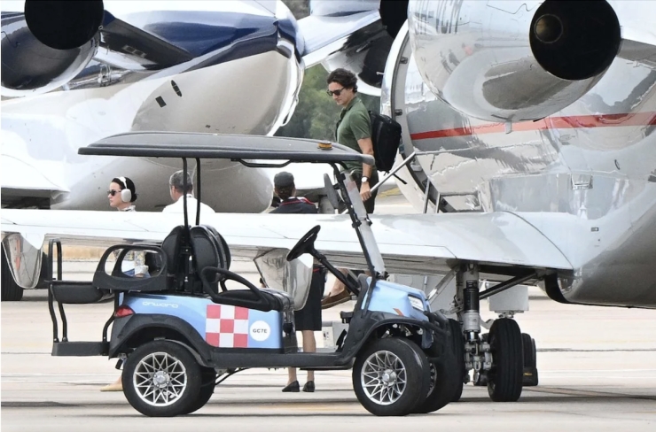 Katy Perry và Justin Trudeau di chuyển bằng máy bay riêng. Ảnh: Backgrid UK/The Grosby Group&nbsp;
