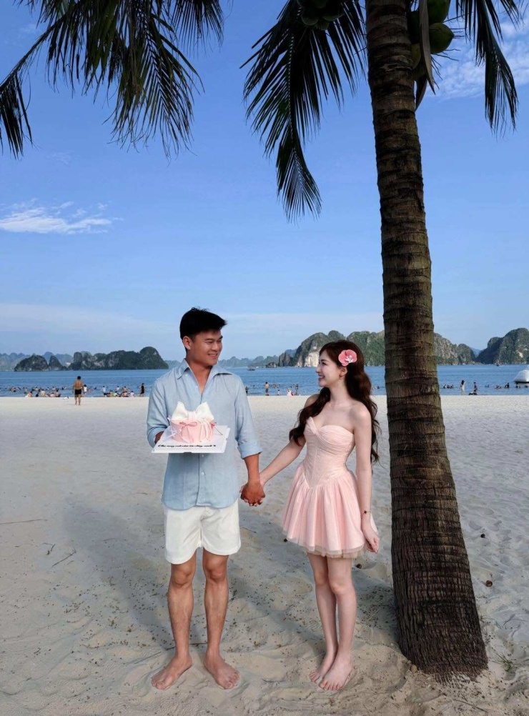 Hòa Minzy nhí nhảnh bên chồng sắp cưới - 6