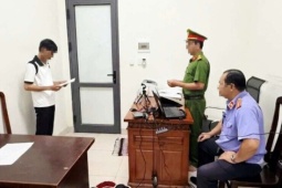 Thanh niên ở Cà Mau bị khởi tố vì 'làm chuyện người lớn' với bé gái