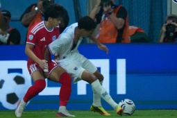 Trực tiếp bóng đá Singapore - Thái Lan: Hấp dẫn trong từng đường bóng (AFF Cup)