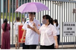 Thí sinh Tuyên Quang thi xong, vẫn lo chuyện xét tuyển đại học