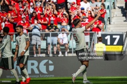 Trực tiếp bóng đá MU - AC Milan: Maguire mở tỷ số chớp nhoáng