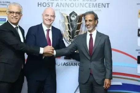 Đấu đá thượng tầng thế giới bóng đá leo thang: Qatar chất vấn AFC vì dám chống FIFA