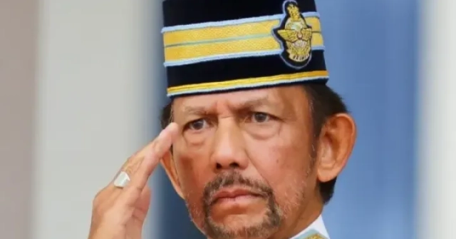 Vụ tước danh hiệu con dâu chấn động và cuộc sống xa hoa của Quốc vương Brunei