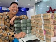 Huấn Hoa Hồng và vợ Phạm Thị Ngọc Linh đã để ngoài sổ sách hơn 300 tỷ đồng từ bán nước hoa như thế nào?