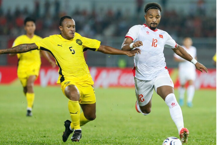 Trực tiếp bóng đá Malaysia - Việt Nam: Xuân Son đánh đầu ghi bàn mở điểm!! (Bán kết AFF Cup)