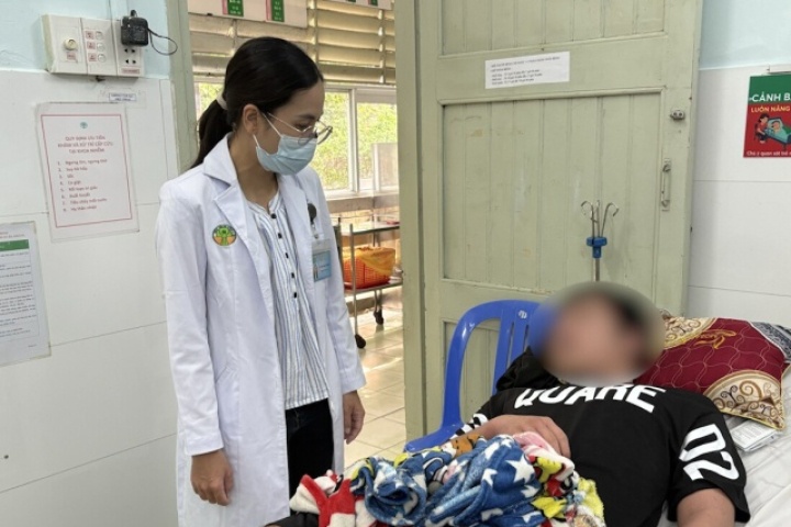Sốt xuất huyết gây biến chứng nặng ở trẻ thừa cân, béo phì
