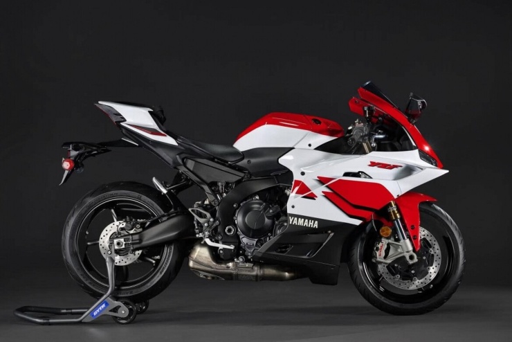 Yamaha YZF-R9 hé lộ ngày ra mắt: Sức mạnh 119 mã lực, giá dự kiến 480 triệu đồng - 1