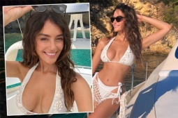 Nữ MC Champions League gây sốt với bikini, được ví như “kiệt tác của tạo hóa”
