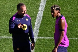 Tin mới nhất bóng đá sáng 16/8: Barcelona tính xếp Yamal đá cắm thường xuyên