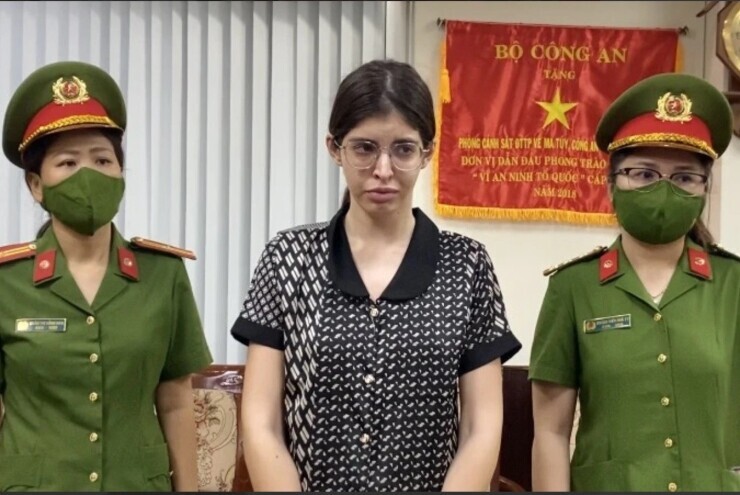 Ca sĩ Chi Dân, người mẫu An Tây và cô tiên ‘từ thiện’ hầu tòa