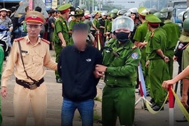 Trưa 17/8: Xử lý đối tượng hành hung cán bộ công an đang làm nhiệm vụ ở Vĩnh Long