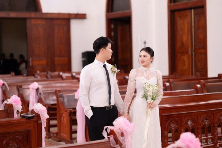 Hà vượt qua những rào cản tuổi tác để đến với người mình yêu&nbsp;&nbsp;