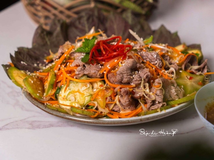 Loại thịt này chứa nhiều sắt heme dễ hấp thu, giúp phòng ngừa thiếu máu, cùng kẽm tăng miễn dịch và vitamin B12, B6 hỗ trợ thần kinh và tạo máu.
