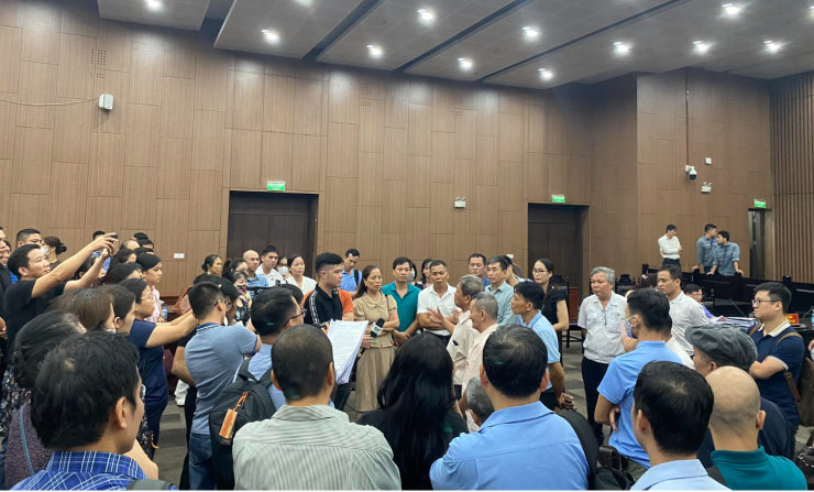 Những người bị hại tại phiên tòa hồi tháng 8/2023. Ảnh: T.Nhung