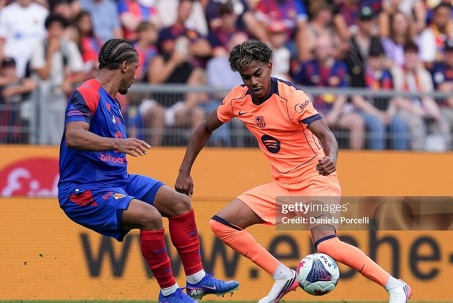 Video bóng đá Basel - Barcelona: Yamal & dàn tân binh tỏa sáng, đại tiệc 7 bàn