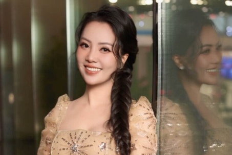 MC Thụy Vân VTV tuổi 40 nhan sắc rạng rỡ, viên mãn với cuộc hôn nhân kín tiếng