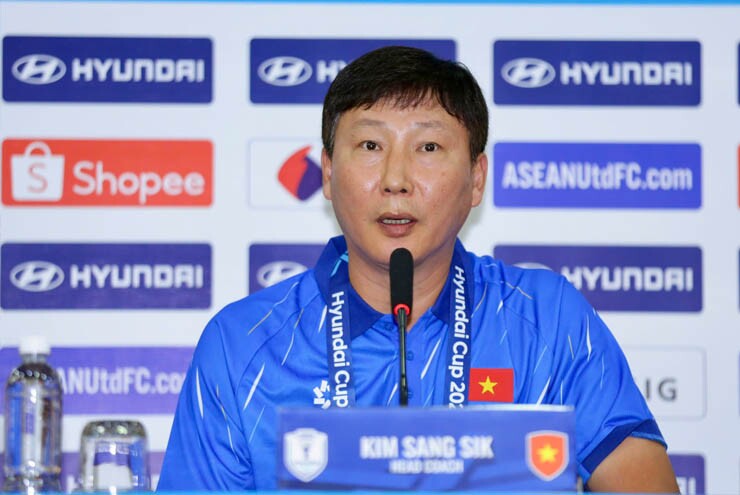 Họp báo ĐT Việt Nam - Malaysia: Thầy Kim dè chừng 2 sao Malaysia, HLV Tan Cheng Hoe mơ cú sốc - 2