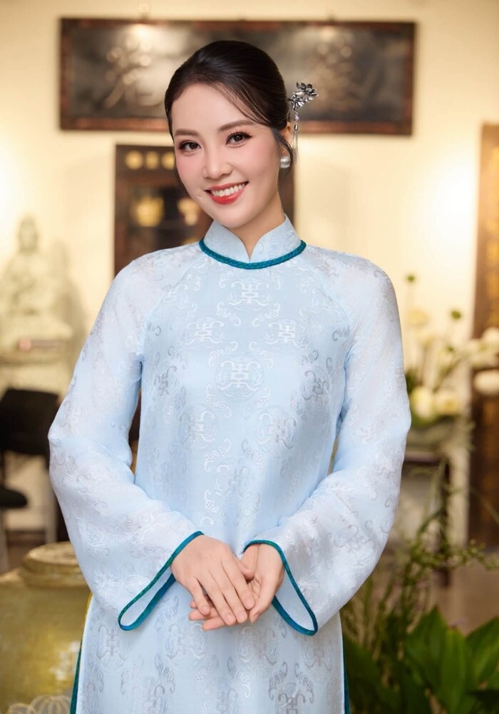 MC Thụy Vân VTV tuổi 40 nhan sắc rạng rỡ, viên mãn với cuộc hôn nhân kín tiếng - 11