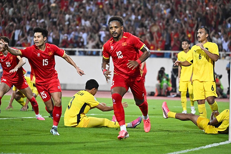 Trực tiếp bóng đá ĐT Việt Nam - Malaysia: Xuân Son hoàn tất cú đúp (AFF Cup) (Hết giờ)