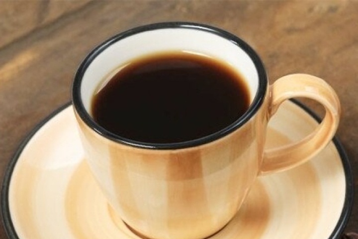 Người đàn ông trẻ phải đi cấp cứu do một sai lầm khi uống cà phê