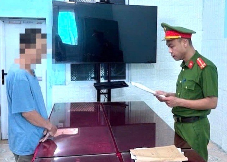Đối tượng Phạm Văn Sơn tại cơ quan Công an. Ảnh: Cơ quan Công an.