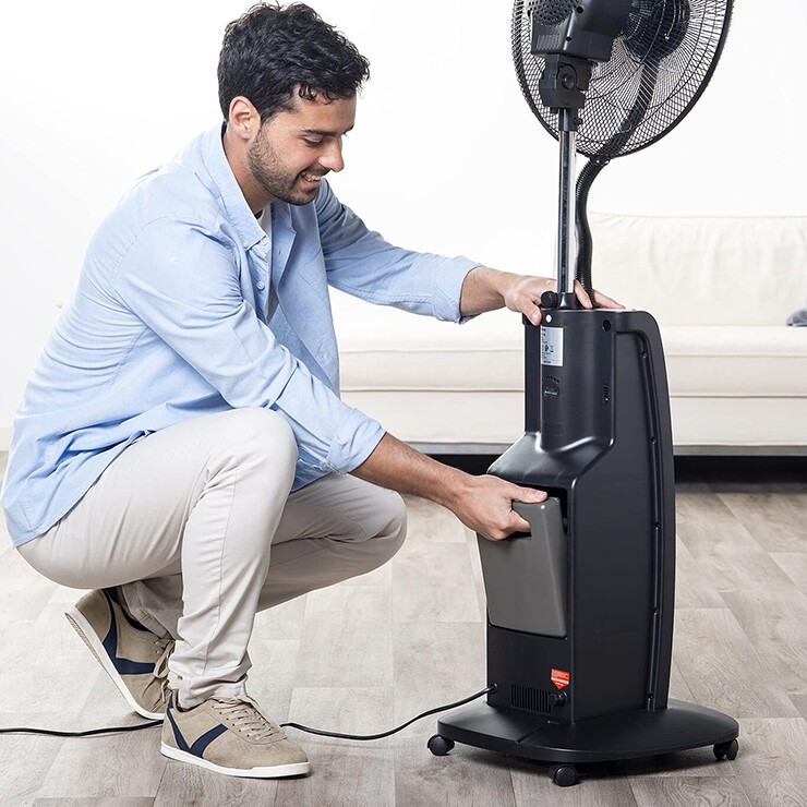 Quạt phun sương có thể giảm nhiệt độ lên đến&nbsp;10°C.