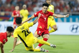 Video bóng đá ĐT Việt Nam - Malaysia: Bắn phá khung thành, tiếc nuối Đình Bắc (AFF Cup)