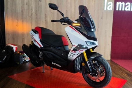 Xe ga mới đẹp lấn át Honda SH, có màn TFT 7 inch, giá mềm