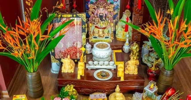 Bí quyết cúng Thần tài rằm tháng 7 để tiền bạc rủng rỉnh