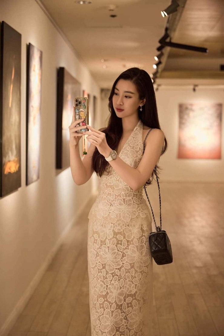 Phong cách 'phu nhân hào môn' của Đỗ Mỹ Linh - 5