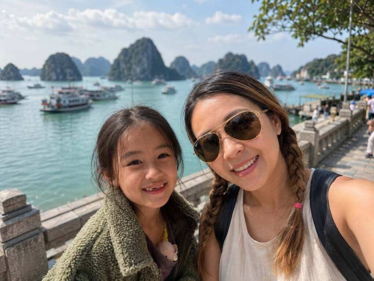 Xuyên suốt quá trình, cô nói luôn thể hiện thiện chí, mong mẹ chồng nhận được phần thừa kế xứng đáng để yên tâm dưỡng già. Cô cho biết đã chuẩn bị tài chính và ủy quyền cho luật sư tại Việt Nam thực hiện các nghĩa vụ liên quan, đồng thời mong mọi việc được tiến hành nhanh chóng để cả hai bên sớm ổn định cuộc sống.