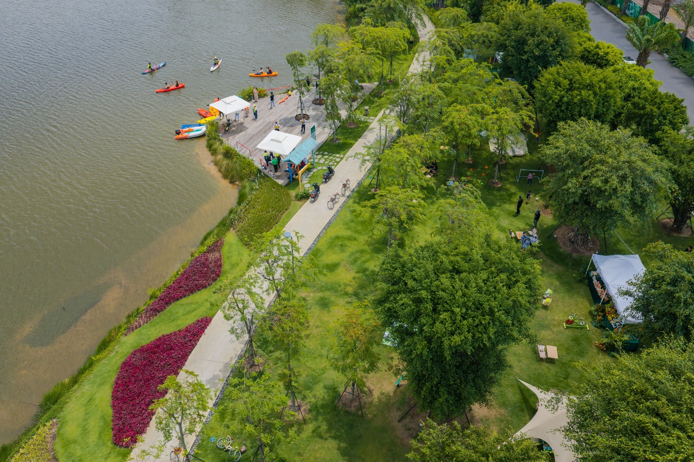 Một góc công viên Hồ Thiên Nga, Eco Retreat. Ảnh: Phong Anh