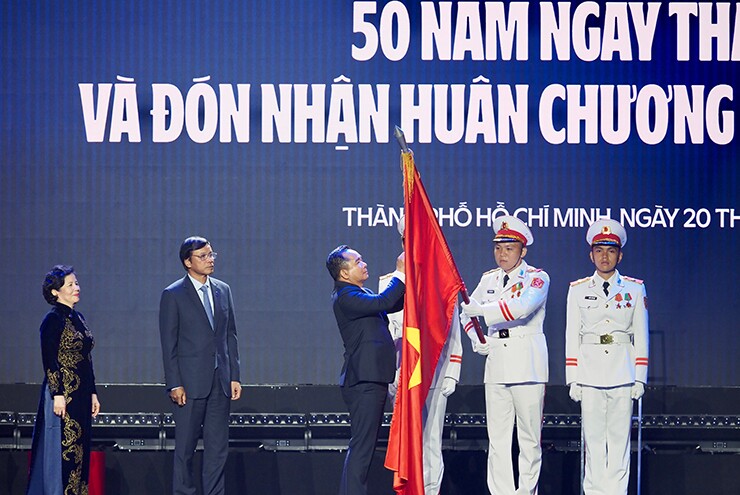 Vinamilk đón nhận huân chương độc lập hạng nhất tại dấu mốc 50 năm