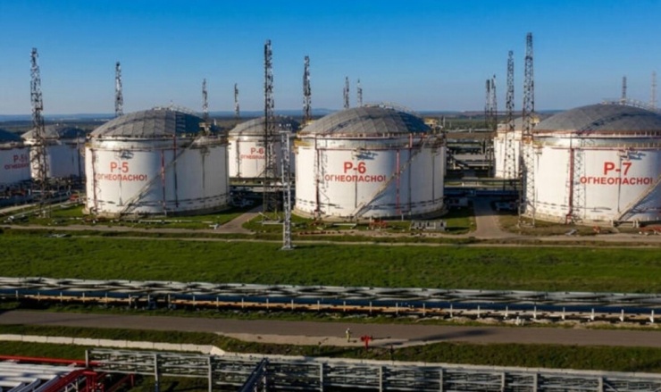 Cơ sở lọc dầu Nga. Ảnh: RBC-Ukraine