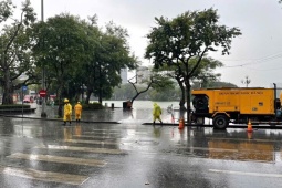 Hà Nội nhiều nơi mưa rất to, chưa ghi nhận ngập úng