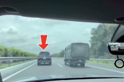 CSGT lái mẫu, hướng dẫn tài xế trước khi thí điểm làn vượt xe trên cao tốc