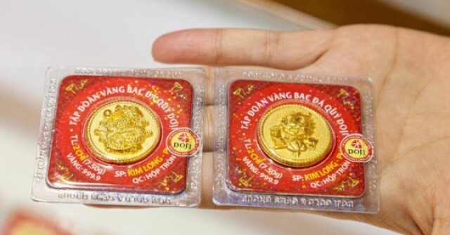 Giá vàng hôm nay 21/8: Tiếp tục ở ngưỡng cao