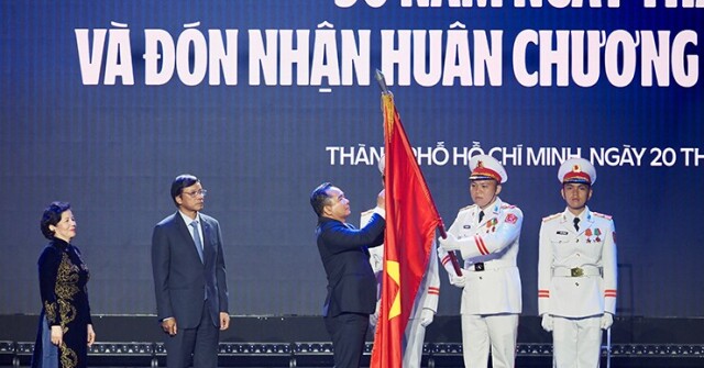 Vinamilk đón nhận huân chương độc lập hạng nhất tại dấu mốc 50 năm