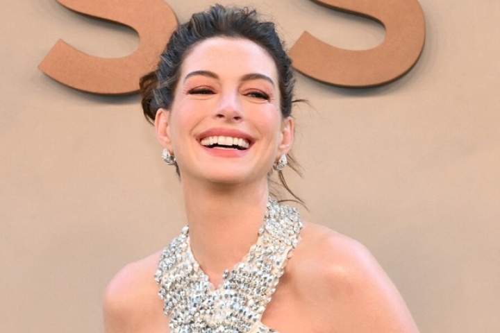 Anne Hathaway 20 năm chinh phục Hollywood