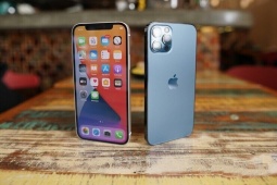 iPhone cũ nhưng "vàng" dành cho học sinh, sinh viên