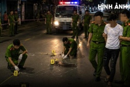 Kinh hoàng người đàn ông bị kẻ lạ mặt đạp ngã, vung dao chém liên tiếp vào đầu giữa đêm