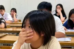 Hà Nội tiến tới bỏ thi vào lớp 10: Nỗi lo 'học bạ đẹp'
