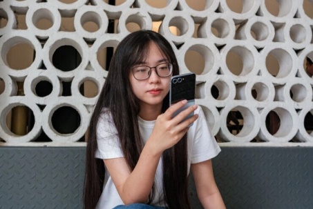 Những điện thoại màn hình gập dưới 20 triệu đồng đáng thử