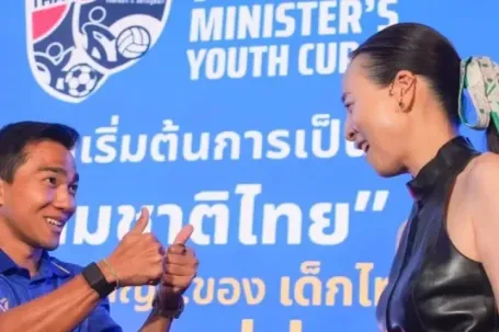 Lo không có đủ CĐV đến xem chung kết, Thái Lan mang vé đến tặng trường học và học viện