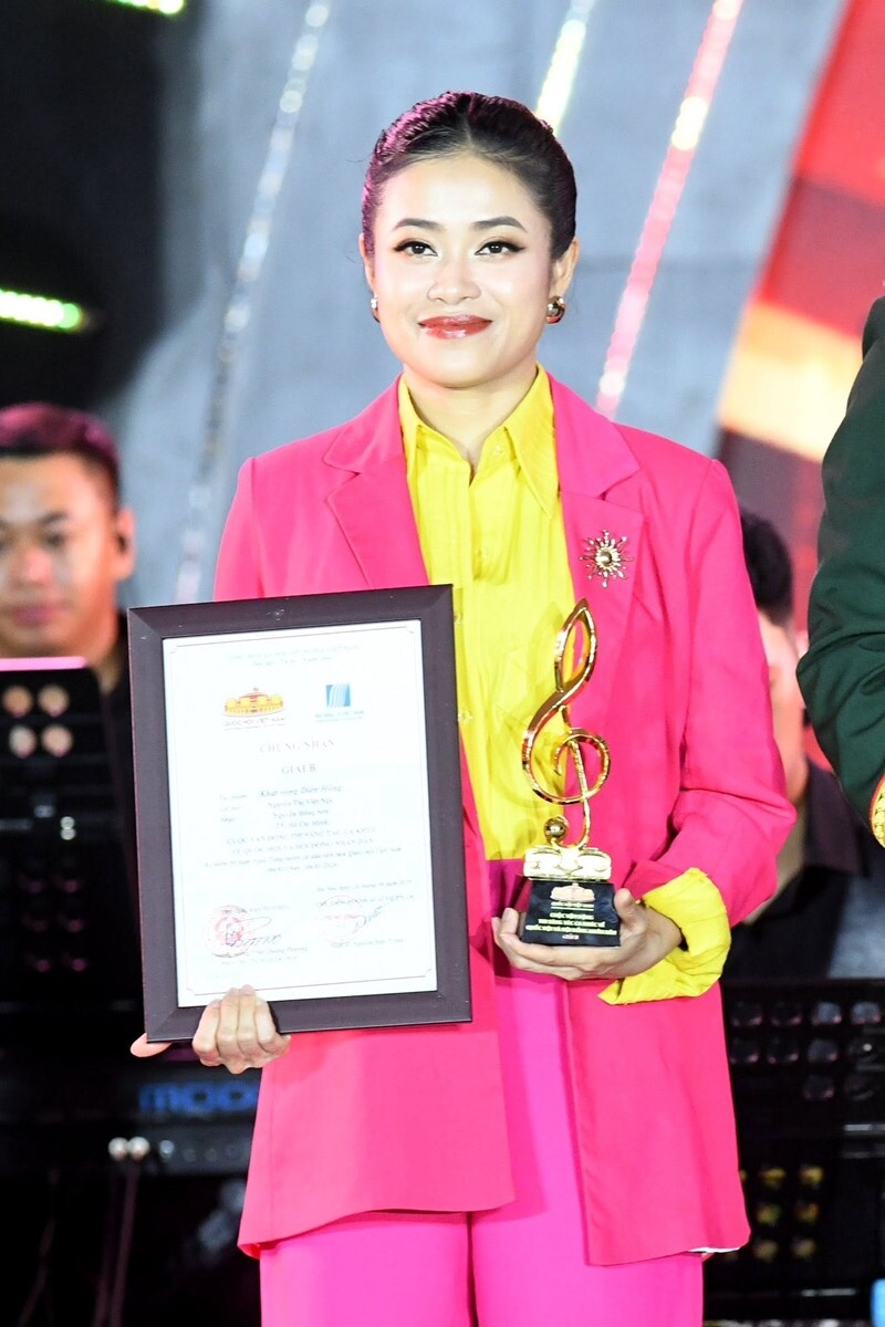 Đại úy Hoàng Hồng Ngọc