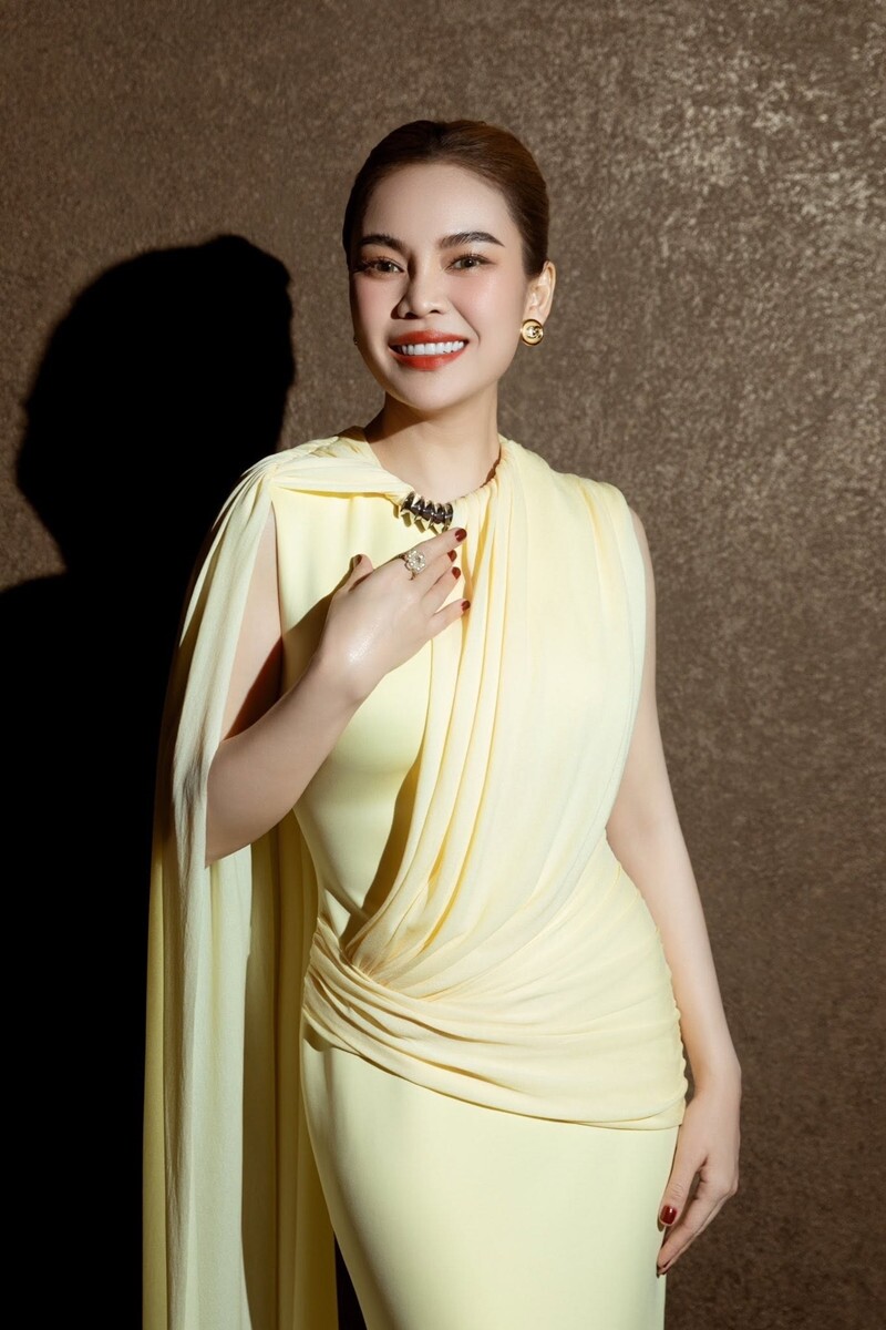 Ca sĩ Giang Hồng Ngọc