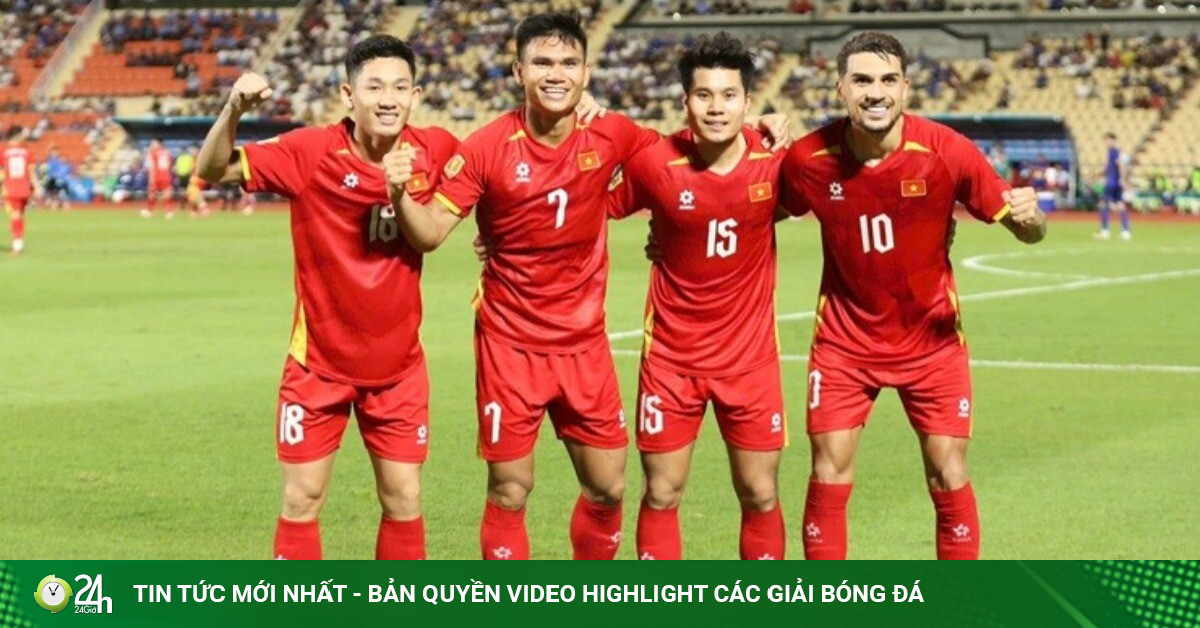 Báo chí Hàn Quốc phấn khích vì ĐT Việt Nam: “Phép thuật" thầy Kim nuốt chửng Thái Lan