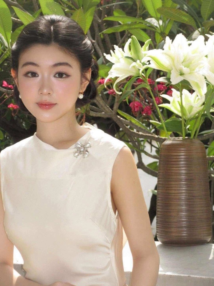 Lọ Lem nhà MC Quyền Linh khiến bao người xao xuyến - 1
