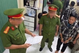 Đánh người, còng tay rồi bắt viết giấy nợ hơn nửa tỷ đồng